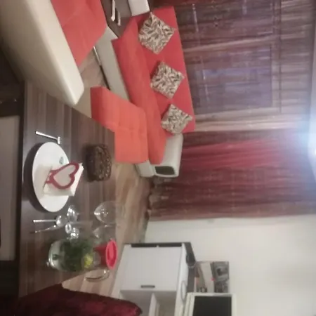 Emrah Misafir Evi Paylasimli Daire Aile Yaninda Διαμέρισμα Αττάλεια