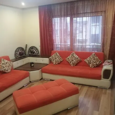 Apartament Emrah Misafir Evi Paylasimli Daire Aile Yaninda Antalya